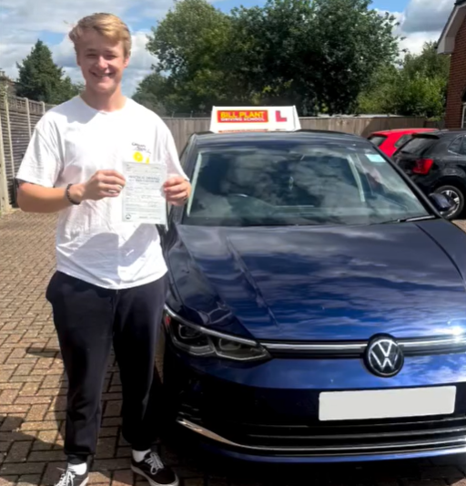 Driving Lessons in High Wycombe | Learn with Shabnam gallery image 6